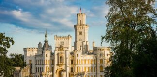 Czy można jechać do Czech na legitymację?