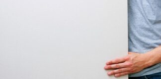 Czego nie pokazywać na dowodzie?