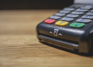 Ile trzeba zapłacić za 500 koron czeskich?