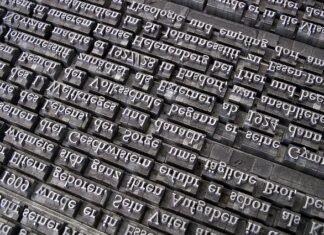 W jakim języku mówi się w Pradze?