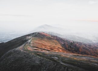 Ile czasu zajmuje zwiedzanie Skalnego Miasta w Czechach?