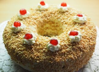 Czym Włosi polewają pizzę?